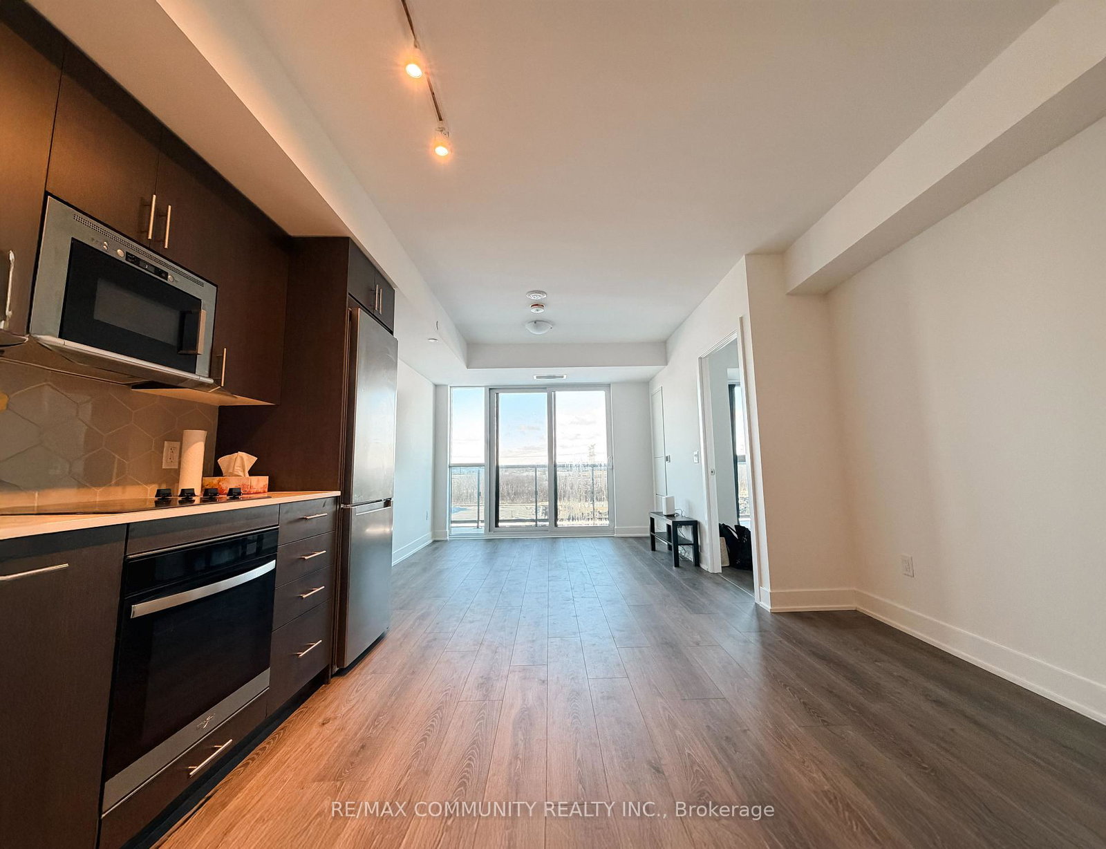 2545-simcoe-street-n-oshawa-ontario-e12644798