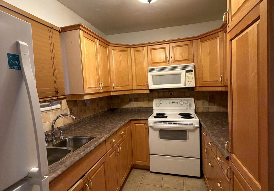 36-fairwood-crescent-scarborough-ontario-e12645012