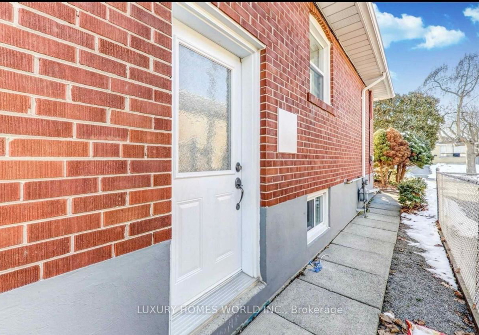 15-valparaiso-bsmt-avenue-scarborough-ontario-e12645096