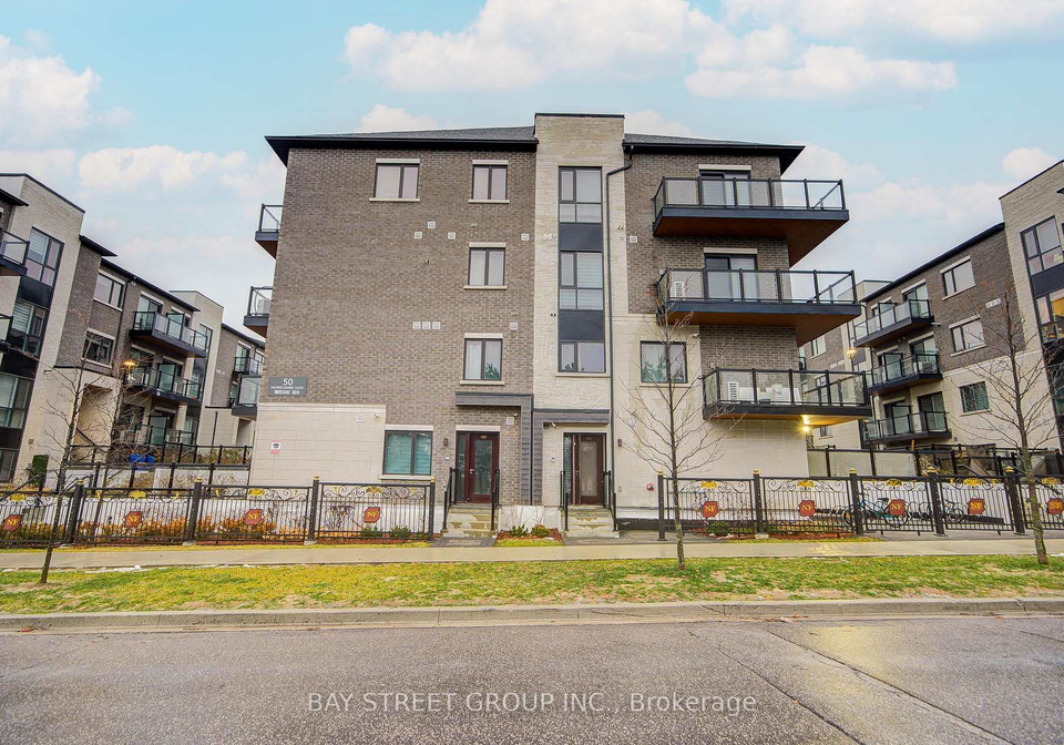 50-morecambe-gate-scarborough-ontario-e12645190