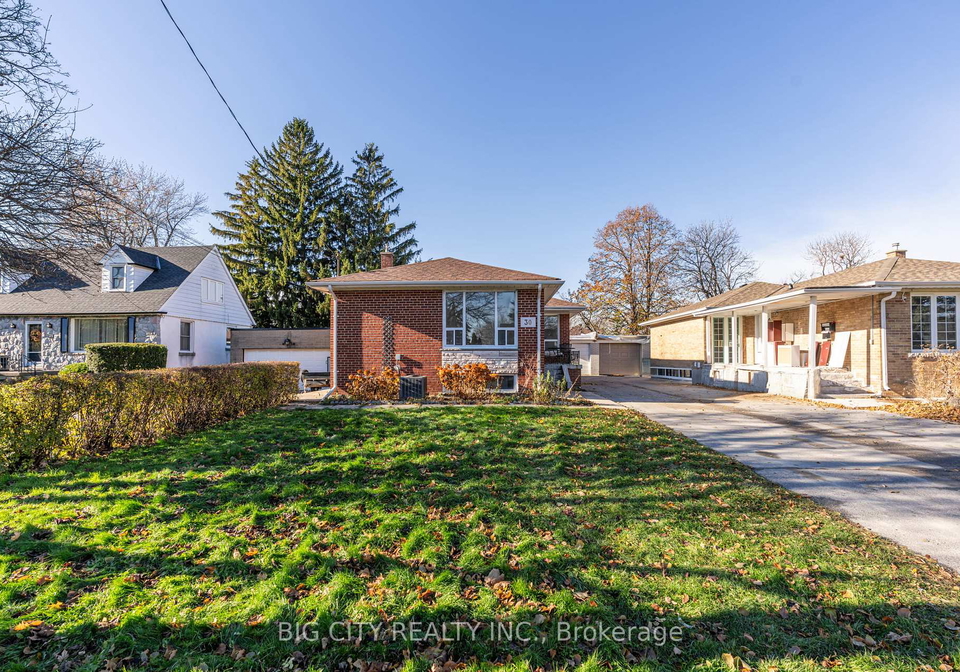 30-wexford-boulevard-scarborough-ontario-e12646390