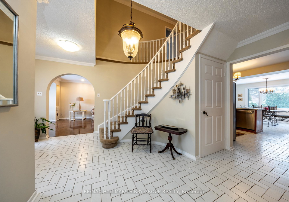 9-karen-ann-crescent-scarborough-ontario-e12646882