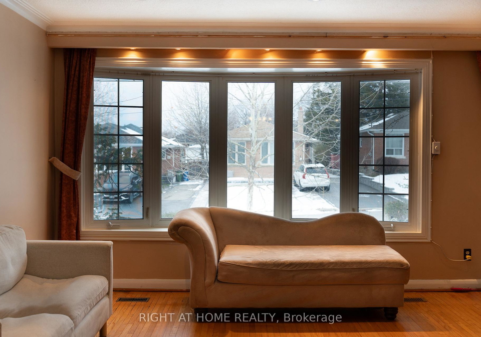 9-sylla-avenue-scarborough-ontario-e12647198