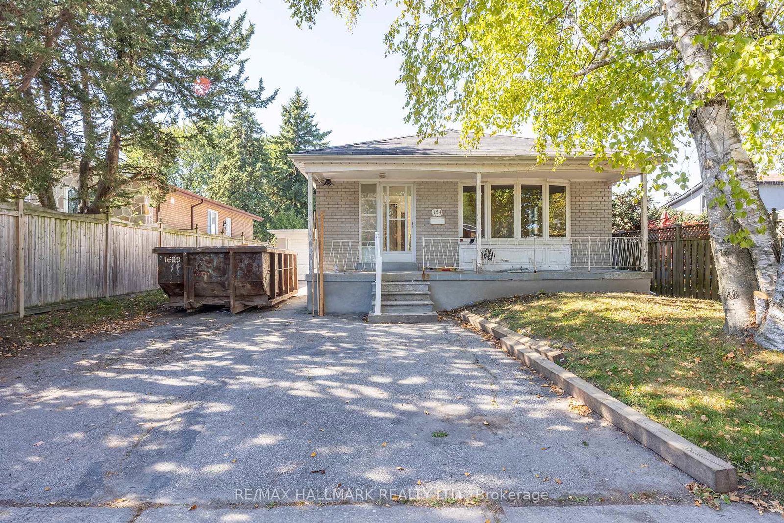 154-fitzgibbon-avenue-scarborough-ontario-e12648794
