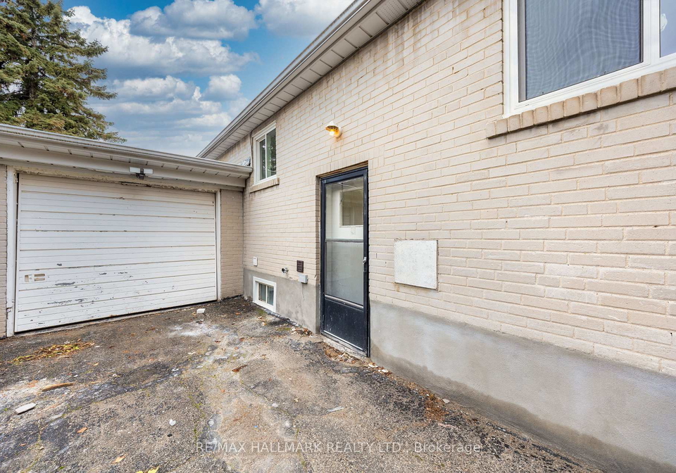 154-fitzgibbon-avenue-scarborough-ontario-e12648794