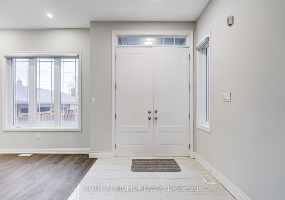 48aztec-drive-oshawa-ontario-e12649006