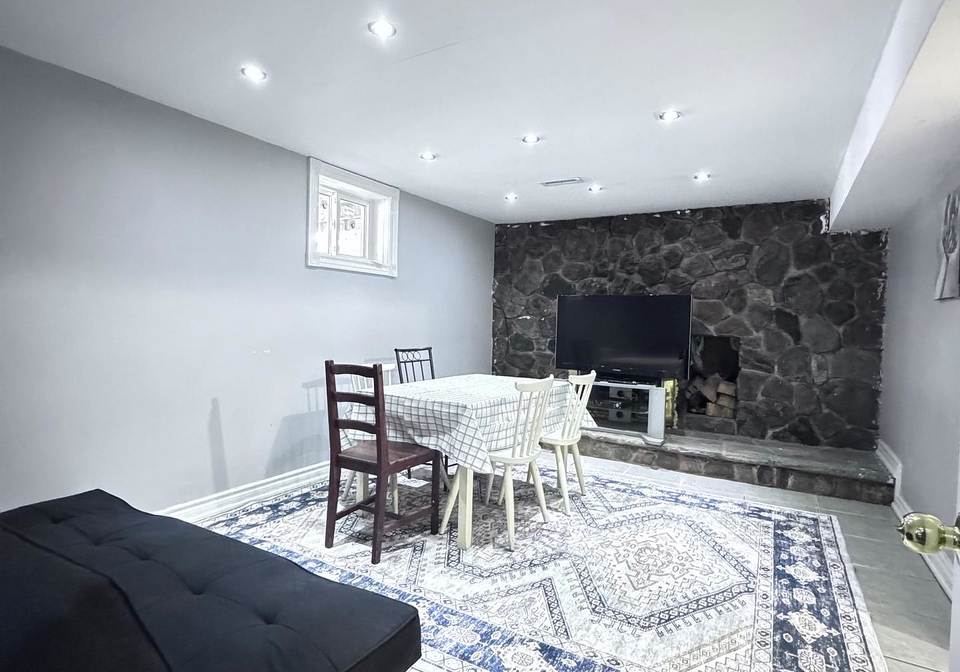 10-oakridge-drive-scarborough-ontario-e12649228