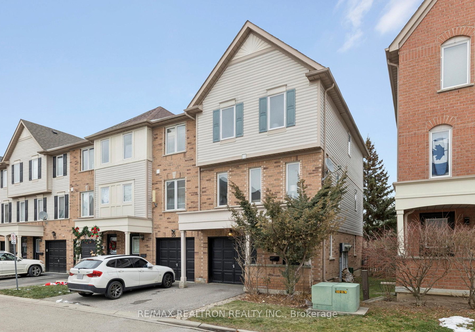 33-pennefather-lane-ajax-ontario-e12649252
