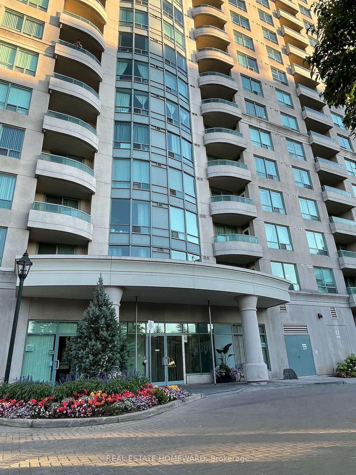 61-town-centre-court-scarborough-ontario-e12650628