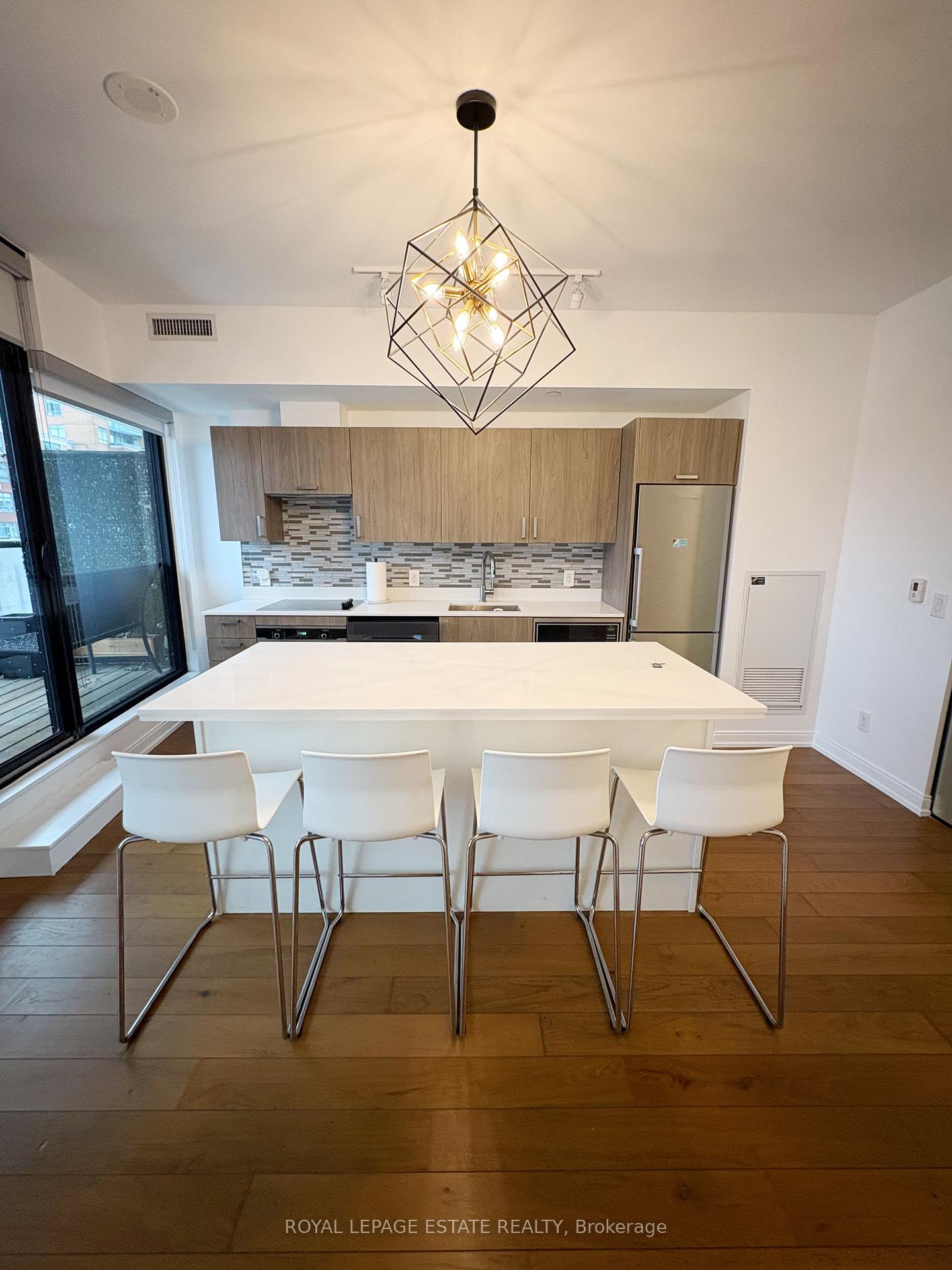 1100-kingston-road-scarborough-ontario-e12653490