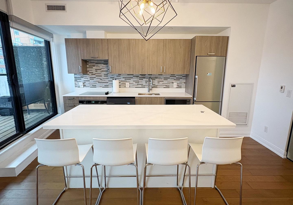 1100-kingston-road-scarborough-ontario-e12653490