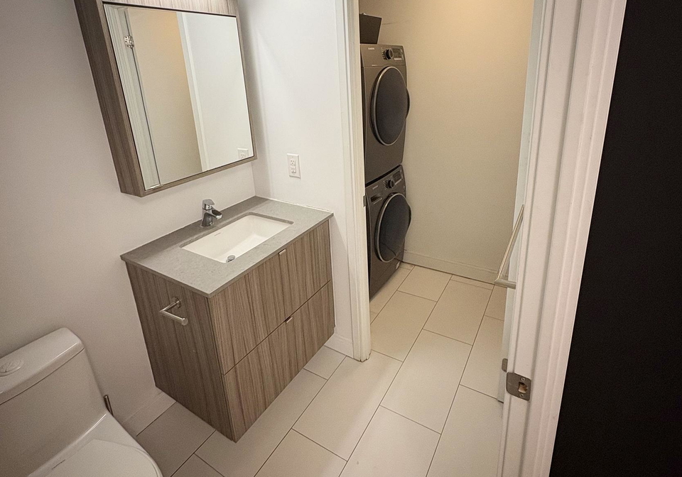 1100-kingston-road-scarborough-ontario-e12653490