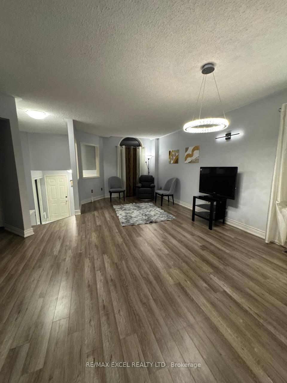 425-elmwood-court-oshawa-ontario-e12653858