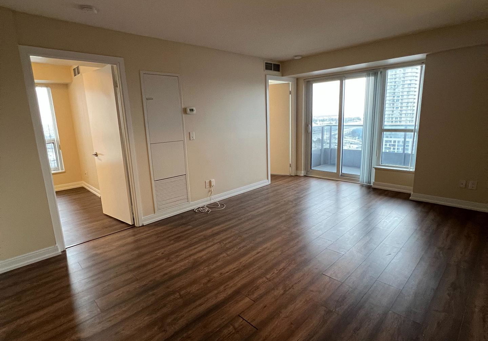151-village-green-square-scarborough-ontario-e12656088