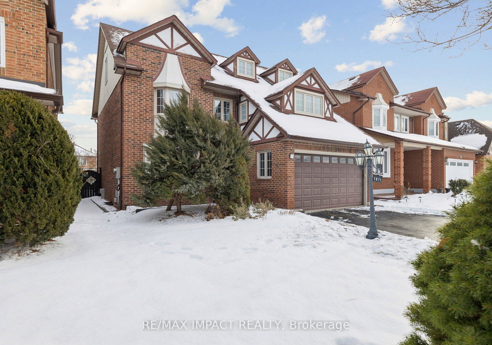 1871-brookshire-square-pickering-ontario-e12656322