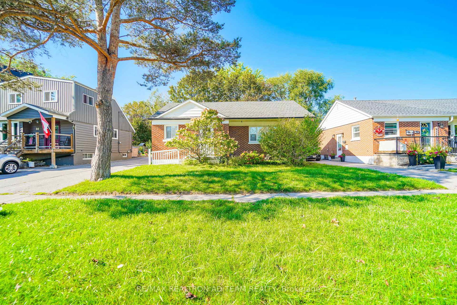 82-admiral-road-ajax-ontario-e12656972