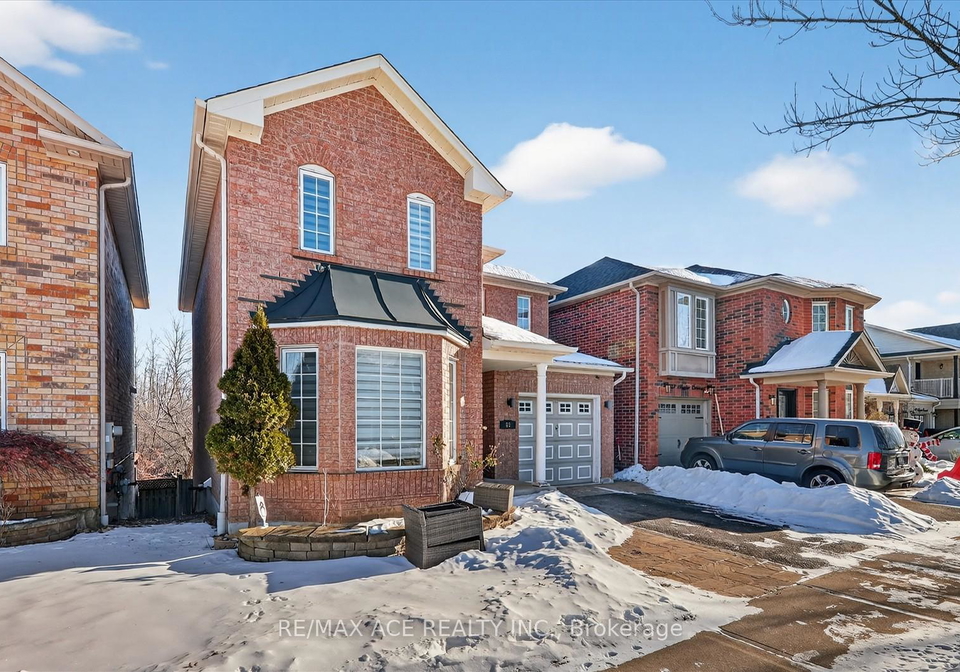 35-angier-crescent-ajax-ontario-e12657092