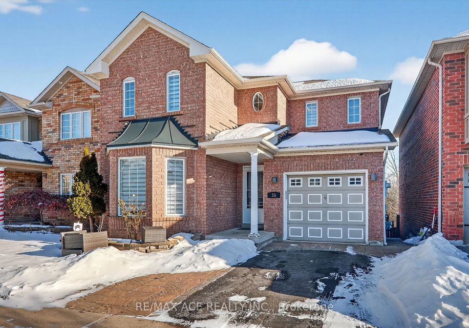 35-angier-crescent-ajax-ontario-e12657092