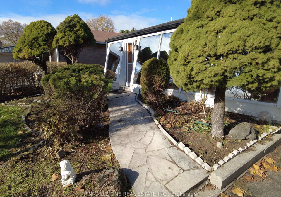 76-sealstone-terrace-scarborough-ontario-e12658598