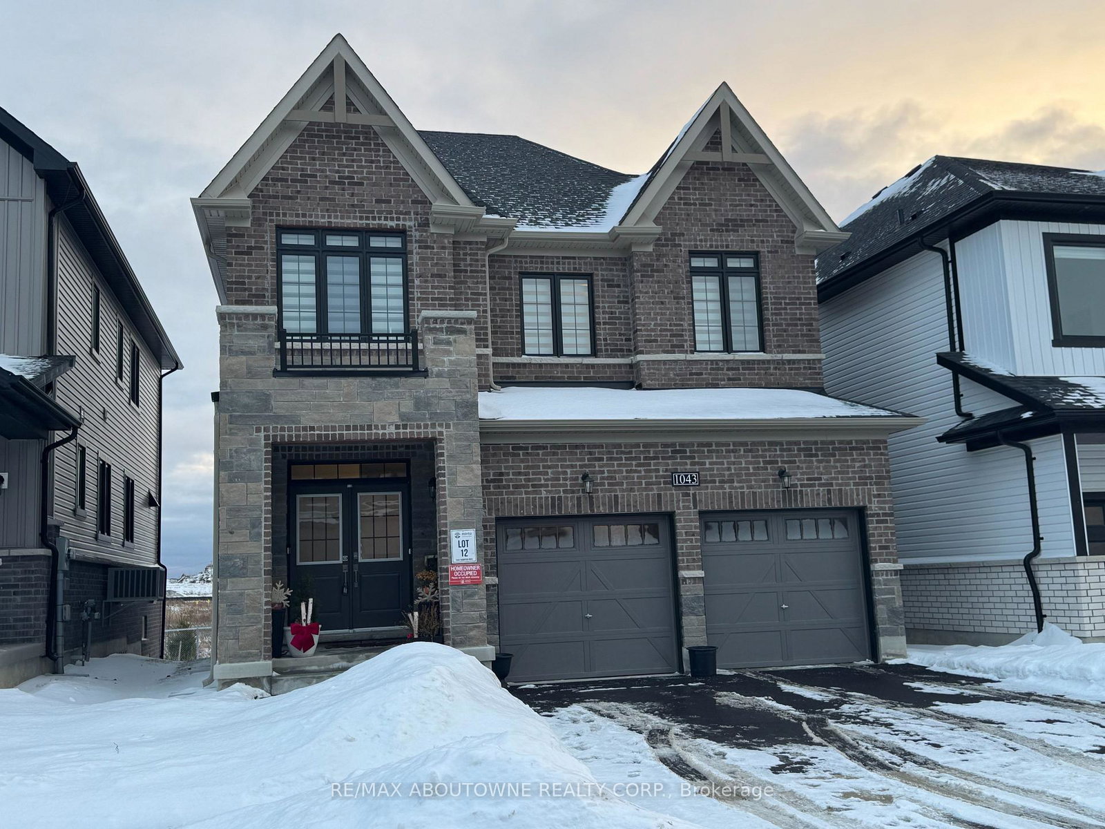 1043-thompson-drive-oshawa-ontario-e12659136
