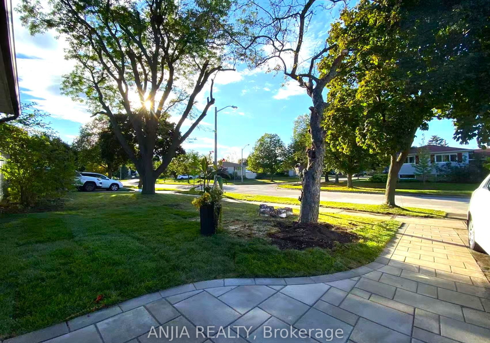 17-boundy-crescent-scarborough-ontario-e12659266