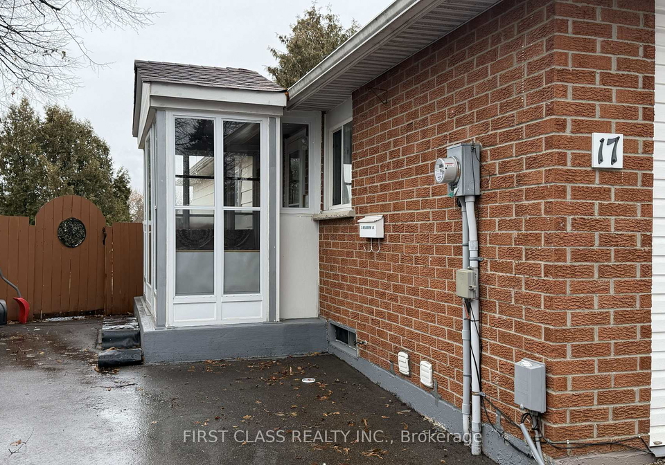 17-brisbourne-grove-scarborough-ontario-e12659902
