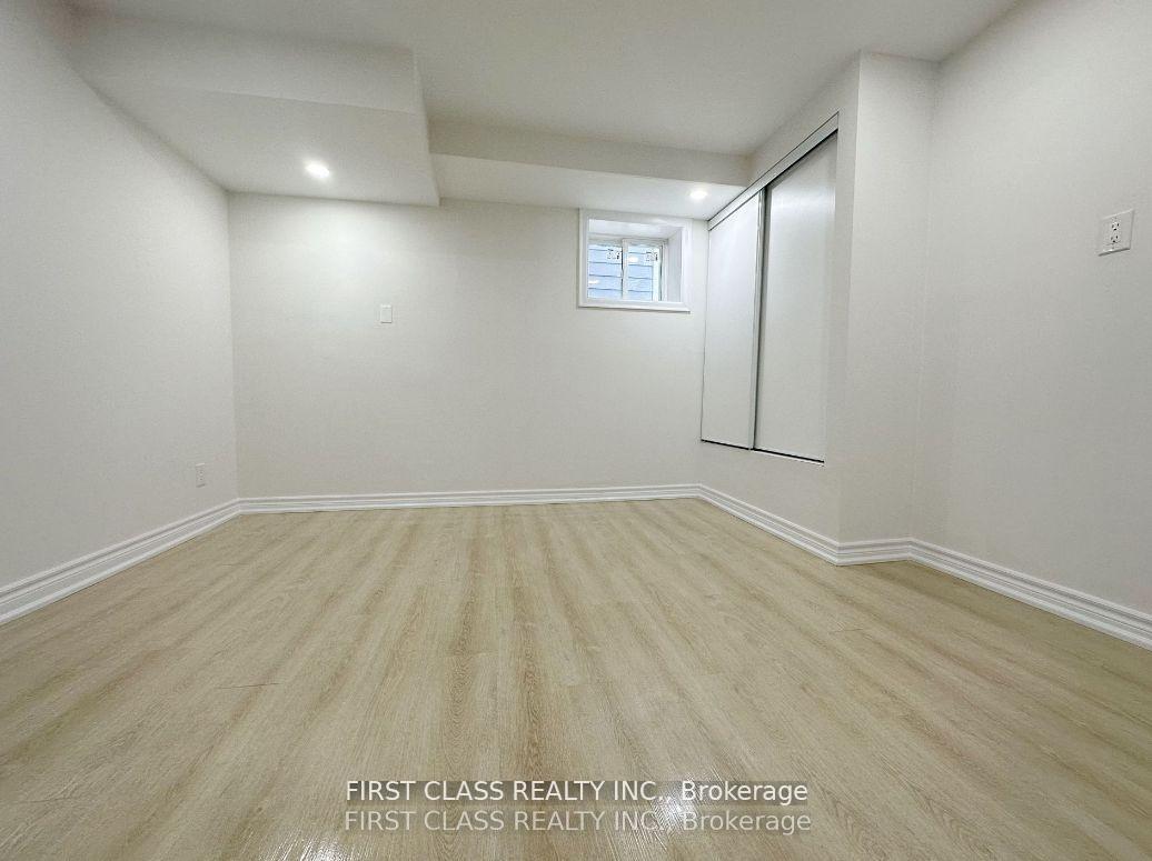 338-rhodes-avenue-toronto-ontario-e12659996