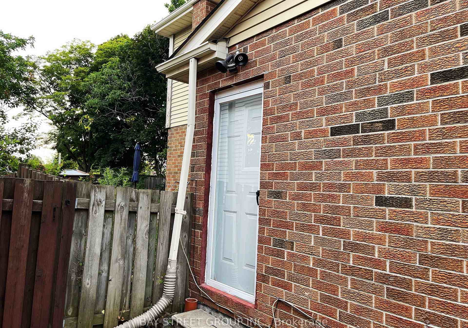 197-goldhawk-trail-scarborough-ontario-e12660358
