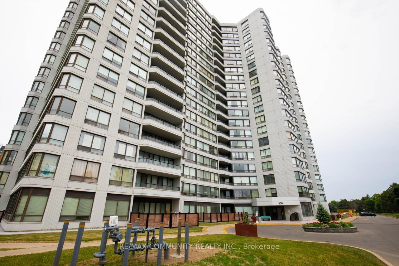 300-alton-towers-circle-scarborough-ontario-e12660688