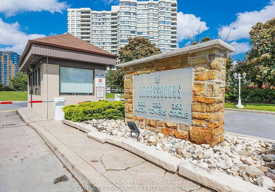 300-alton-towers-circle-scarborough-ontario-e12660688