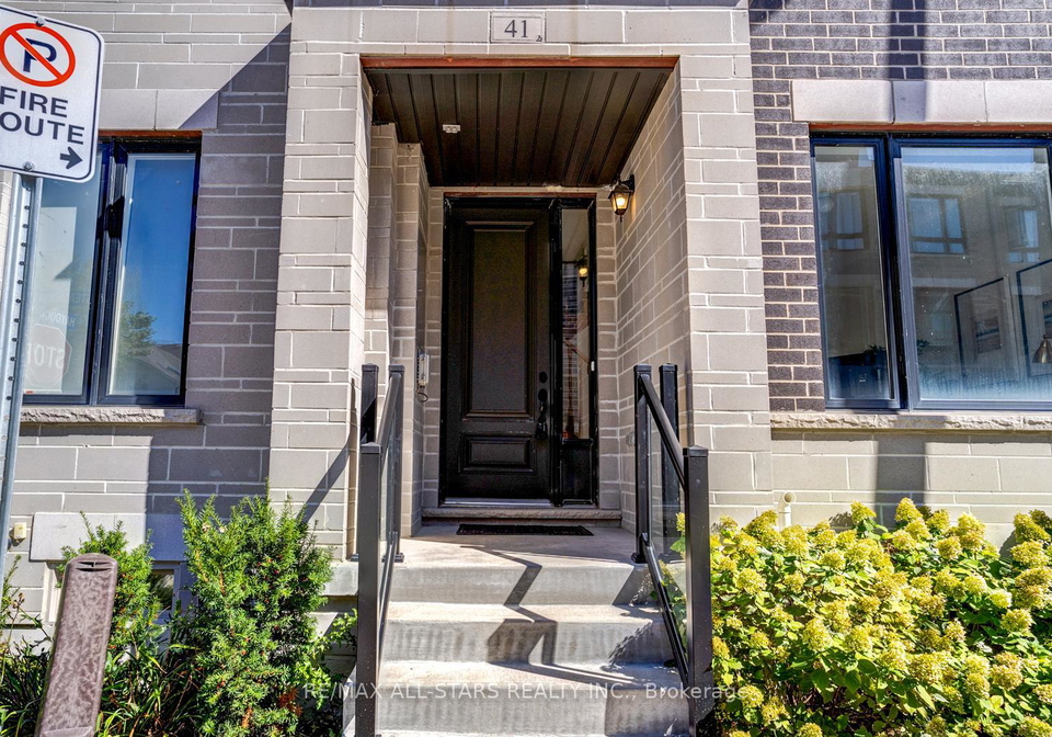 41-steamboat-way-whitby-ontario-e12662616