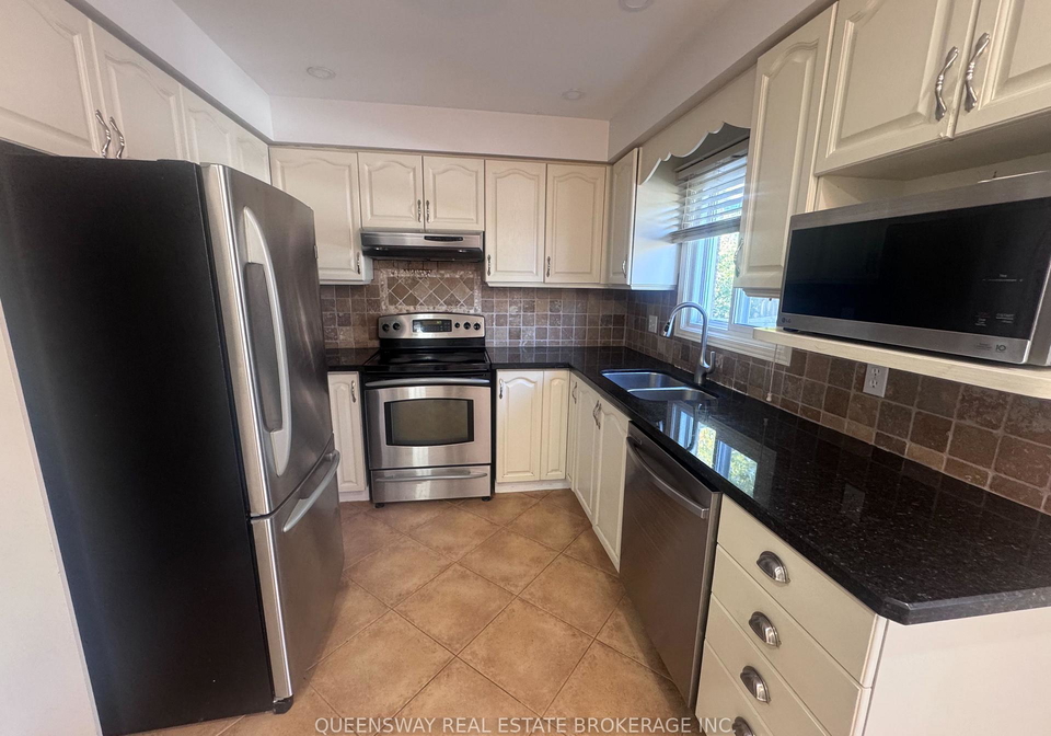 2-fieldcrest-avenue-clarington-ontario-e12663364
