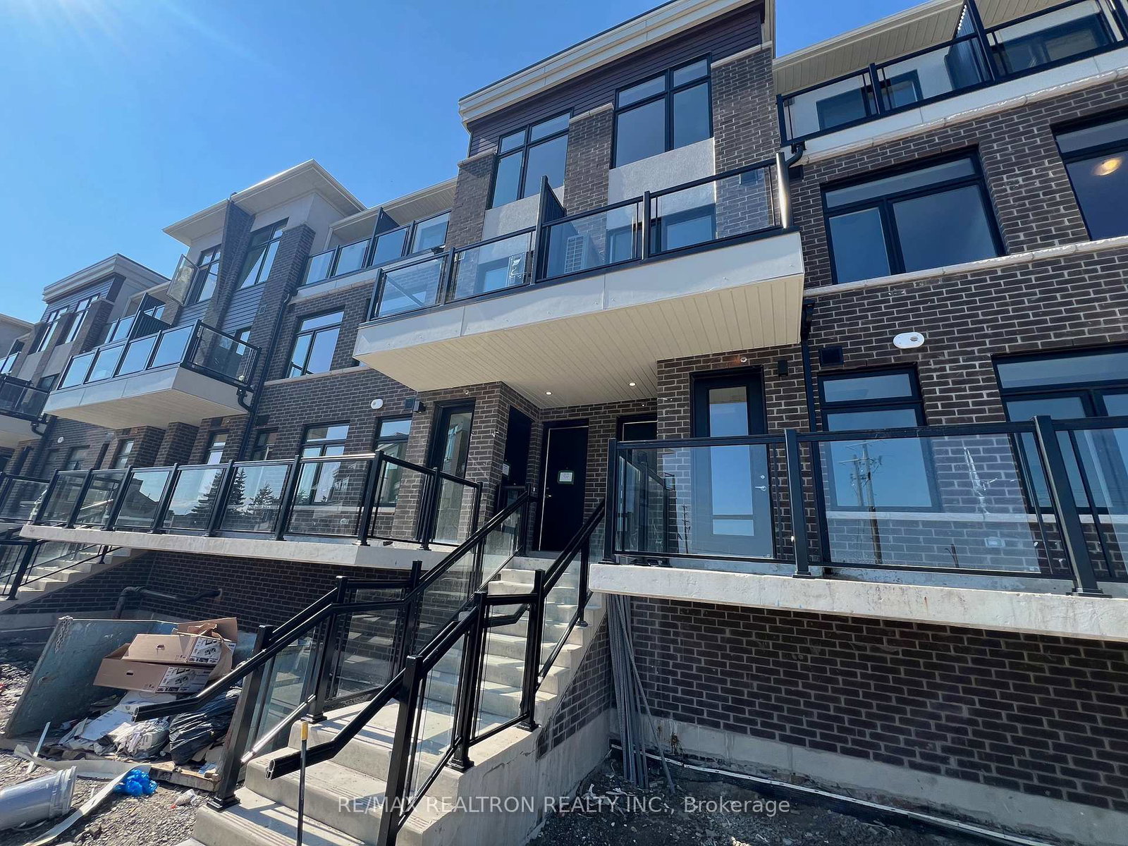 755-omega-drive-pickering-ontario-e12664402
