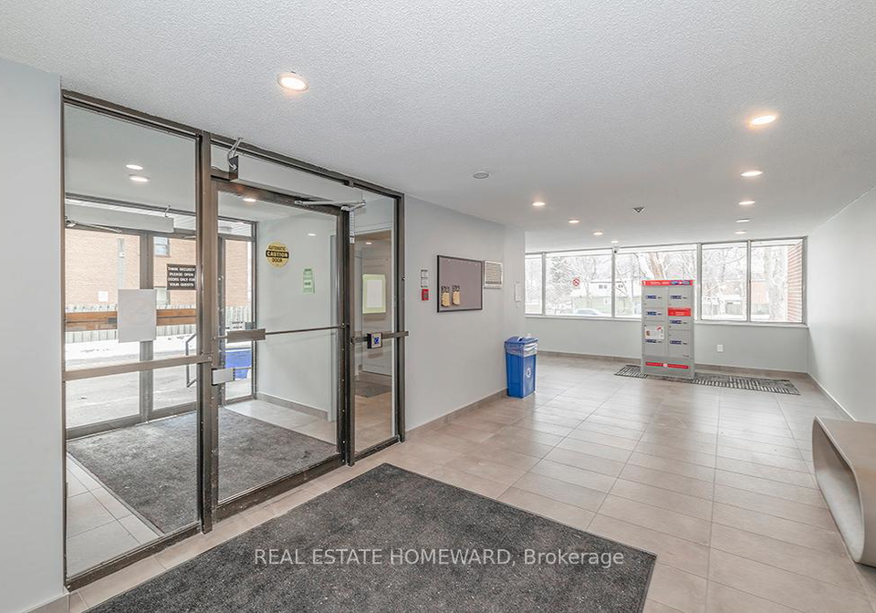 4060-lawrence-avenue-scarborough-ontario-e12664960