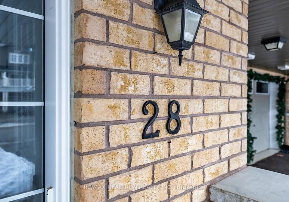 28-nearco-crescent-oshawa-ontario-e12665046