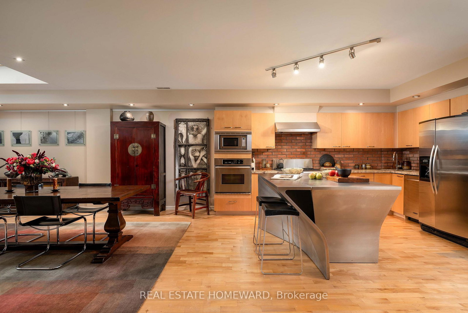 660-pape-avenue-toronto-ontario-e12665706