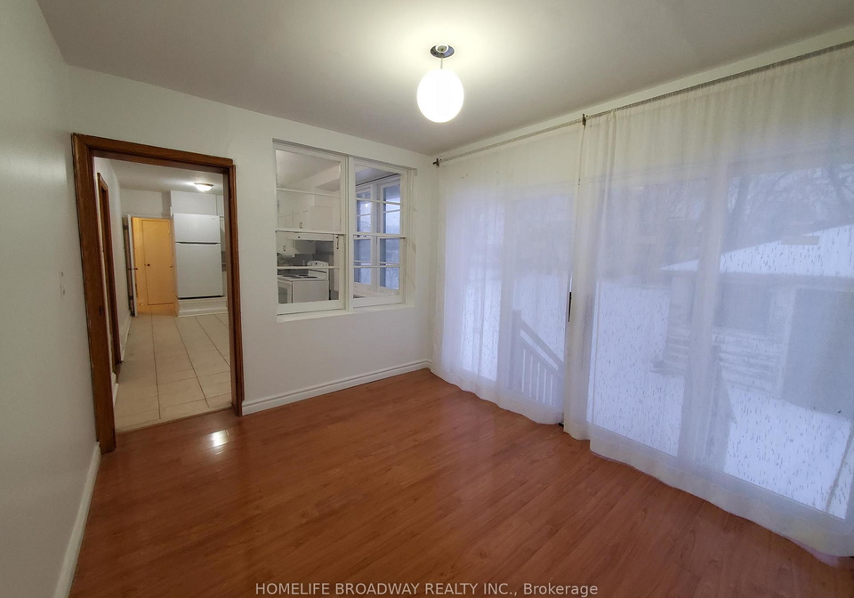 9-lamont-avenue-scarborough-ontario-e12665948