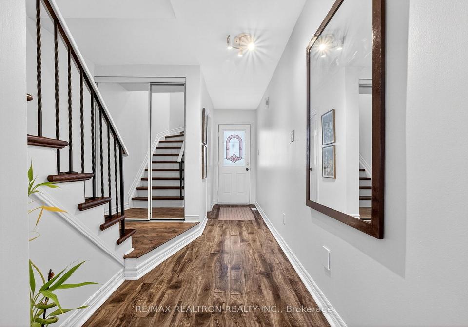 56-gates-crescent-ajax-ontario-e12668052