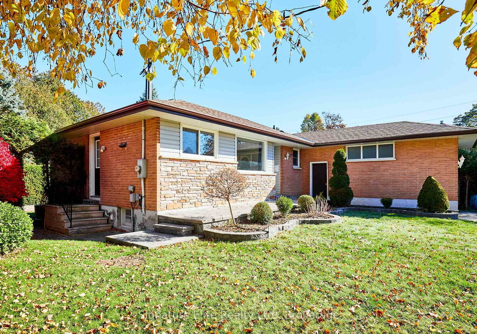 155-laurel-court-oshawa-ontario-e12668722