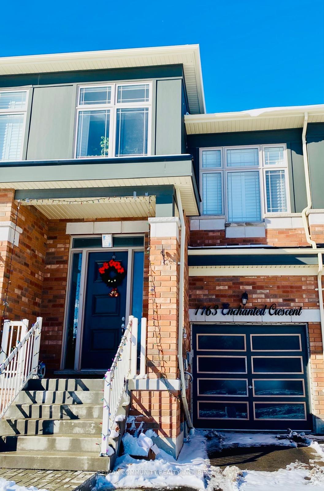 1163-enchanted-crescent-pickering-ontario-e12669042