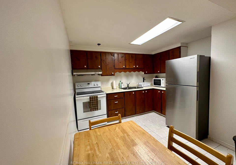 44-loradeen-crescent-scarborough-ontario-e12669612