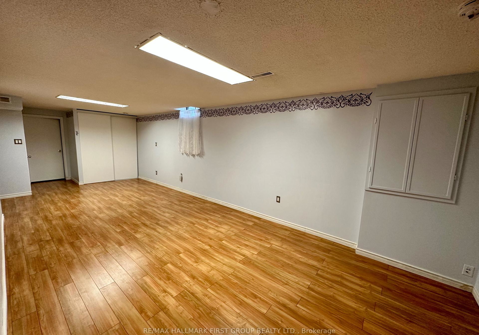44-loradeen-crescent-scarborough-ontario-e12669612