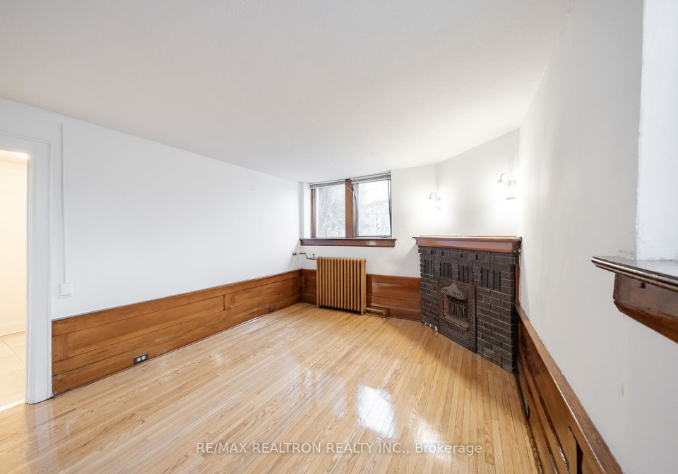 8-kingston-road-toronto-ontario-e12669674