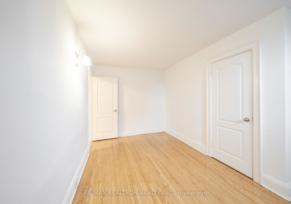 8-kingston-road-toronto-ontario-e12669674