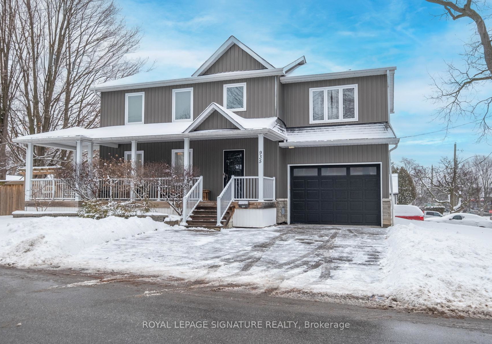 935-centre-street-s-whitby-ontario-e12671040