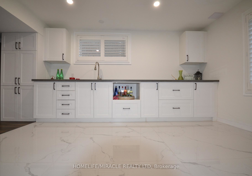 28-sutcliffe-drive-whitby-ontario-e12671194