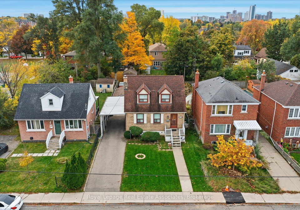135-tiago-avenue-east-york-ontario-e12671224