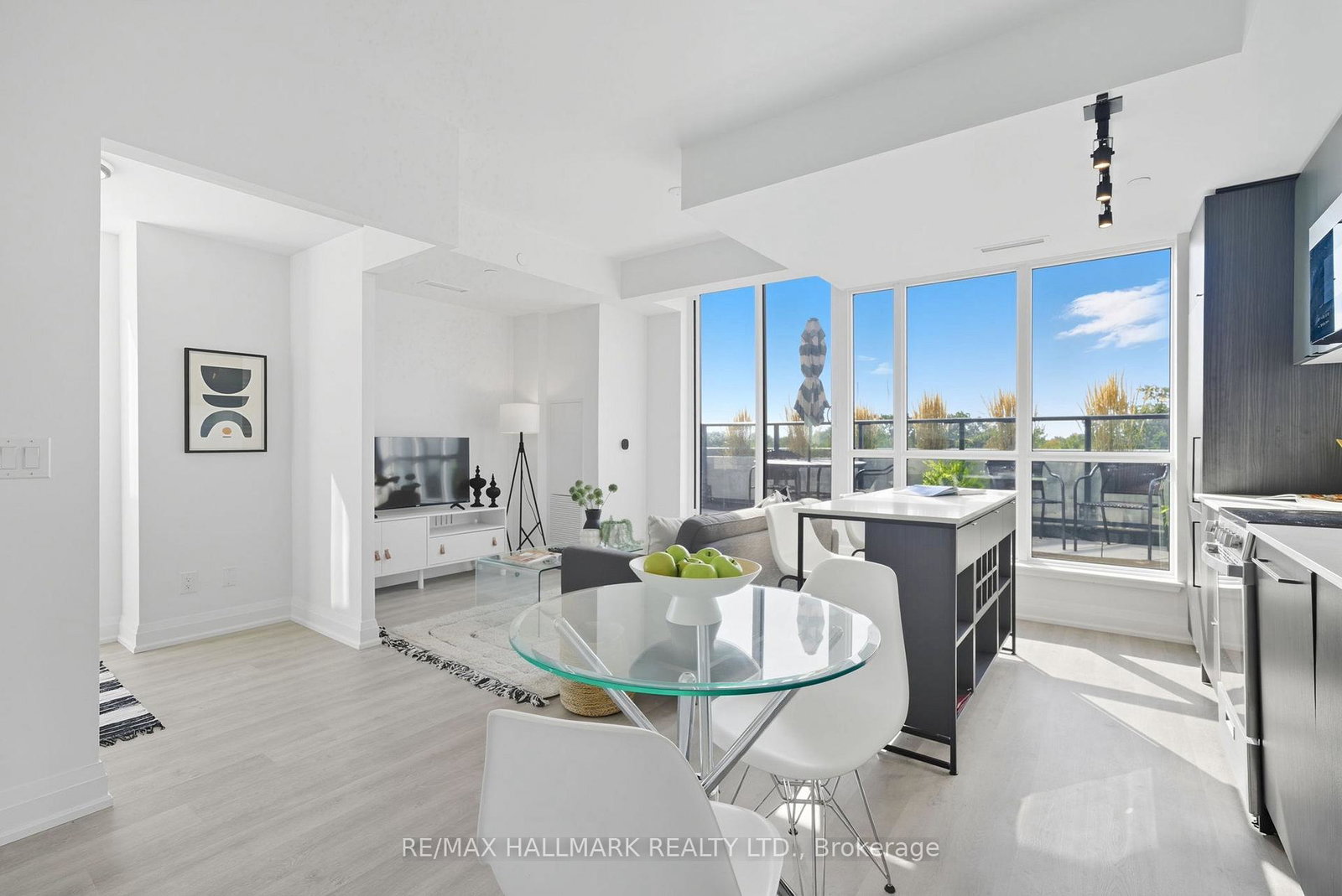 2369-danforth-avenue-toronto-ontario-e12671272