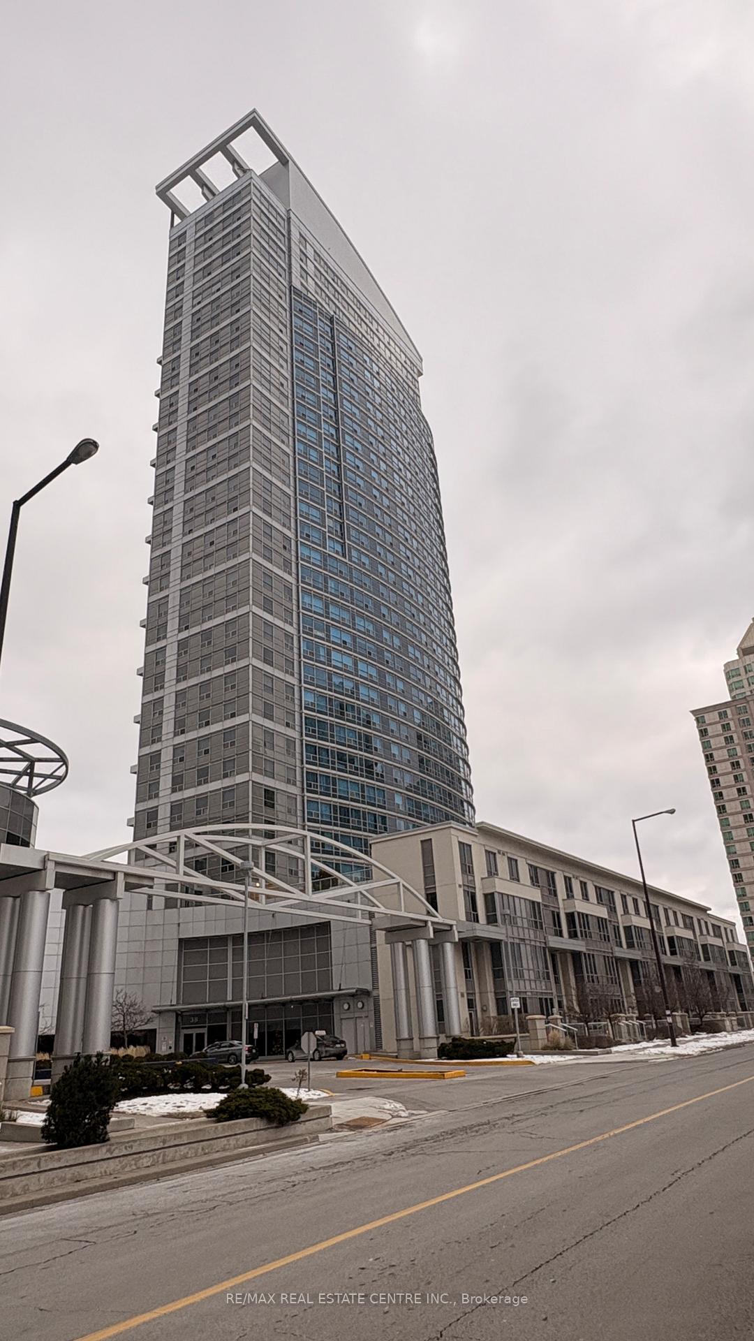 38-lee-centre-drive-scarborough-ontario-e12671484