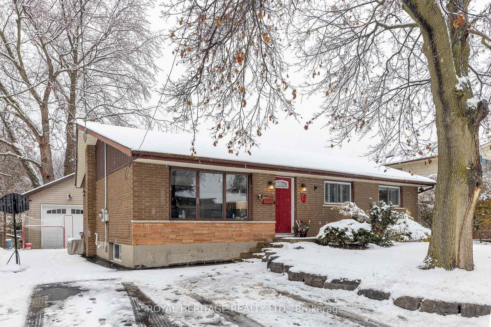 906-dunlop-street-e-whitby-ontario-e12672038